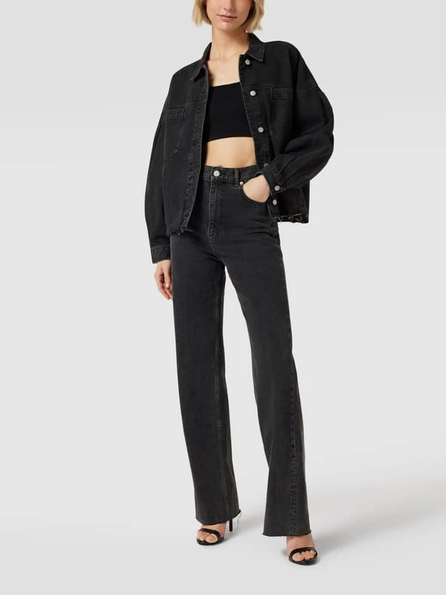 REVIEW Jeansjacke Im Used-Look - Anthrazit 1 REVIEW Jeansjacke Im Used-Look - Anthrazit