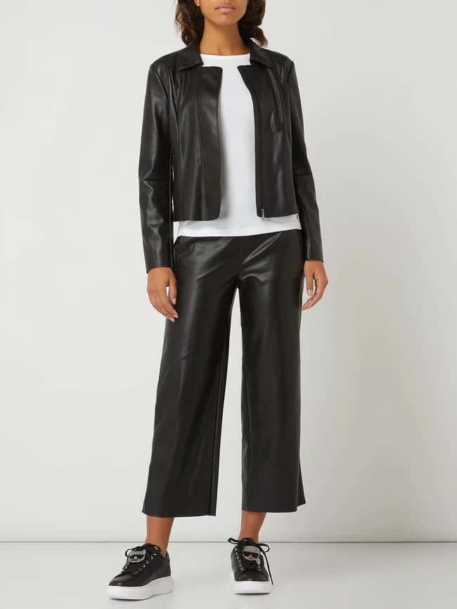 BETTY & CO WHITE Jacke In Leder-Optik - Schwarz 1 BETTY & CO WHITE Jacke In Leder-Optik - Schwarz