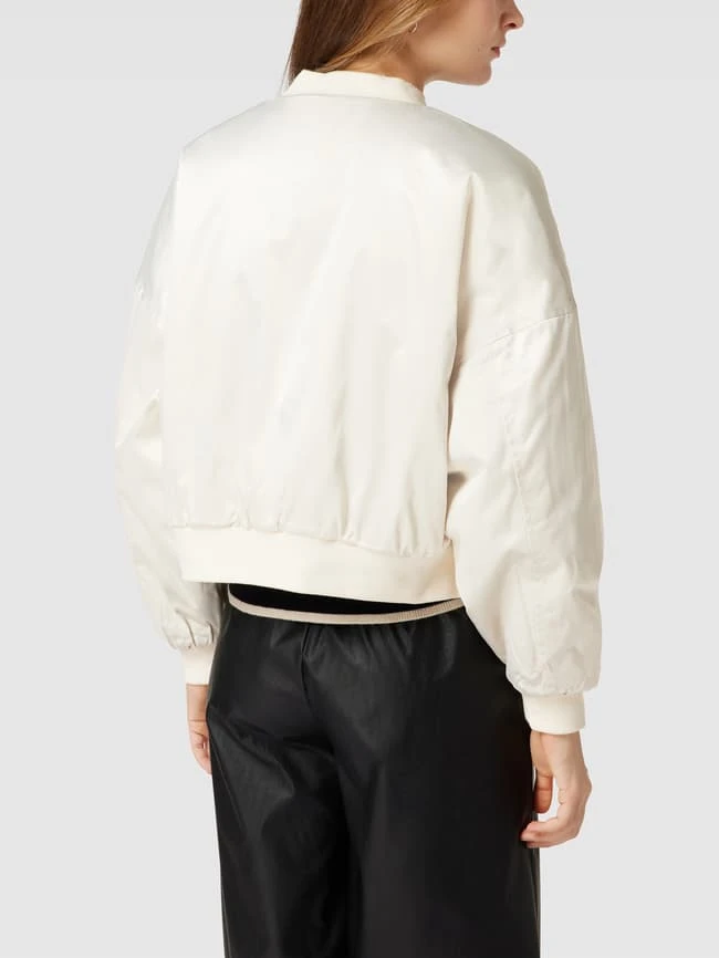 URBAN CLASSICS Oversized Bomberjacke Mit Reißverschlusstaschen - Sand 5 URBAN CLASSICS Oversized Bomberjacke Mit Reißverschlusstaschen - Sand – Bild 5