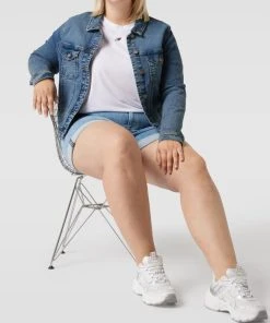 ONLY CARMAKOMA PLUS SIZE Jeansjacke Mit Brusttaschen - Hellblau