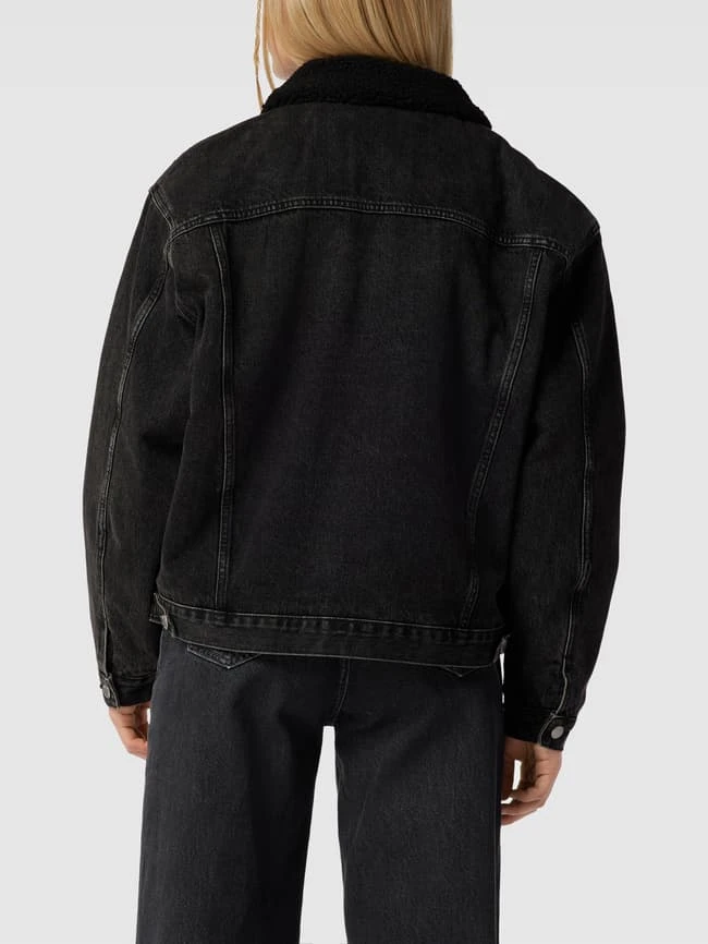 REVIEW Jeansjacke Mit Teddyfell-Kragen - Schwarz 5 REVIEW Jeansjacke Mit Teddyfell-Kragen - Schwarz – Bild 5