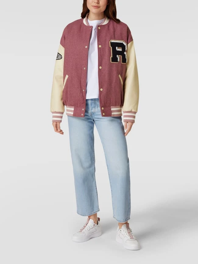 REVIEW Collegejacke Mit Label-Patch - Mauve 1 REVIEW Collegejacke Mit Label-Patch - Mauve